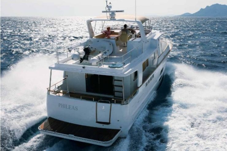 Beneteau trawler 52