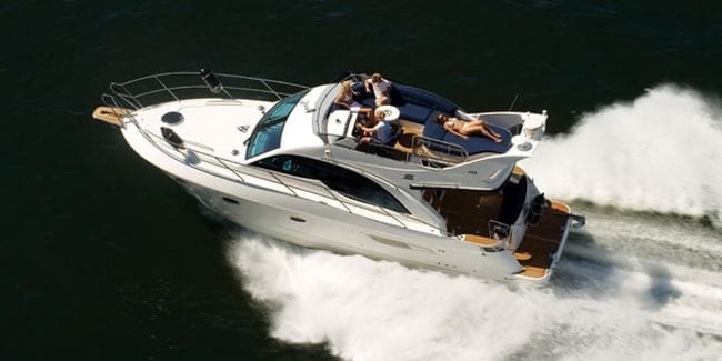 Galeon 390 fly