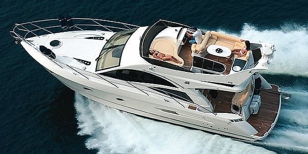 Galeon 440 fly